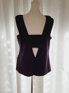 Tobi Black Sleeveless Square-Neck Tank with Front Cutout